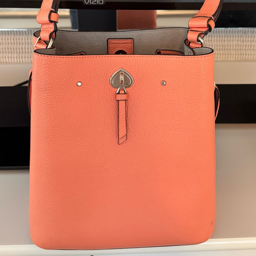 Kate Spade Marti Lg Bucket Bag in melon ball pebbled leather w/matching wallet